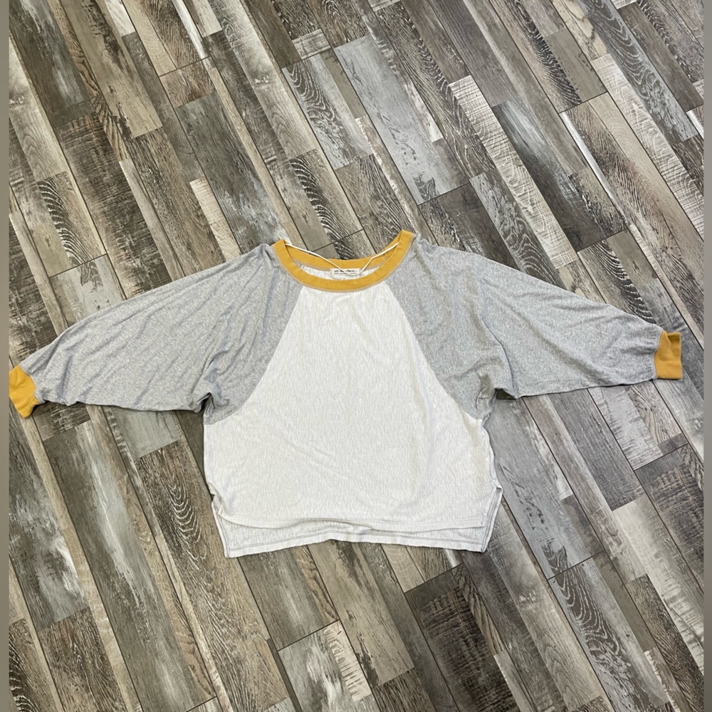 We the Free top crew neck shirt Women's sz medium